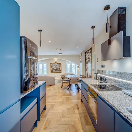 Porta Stella 2-bedroom Luxury * Split