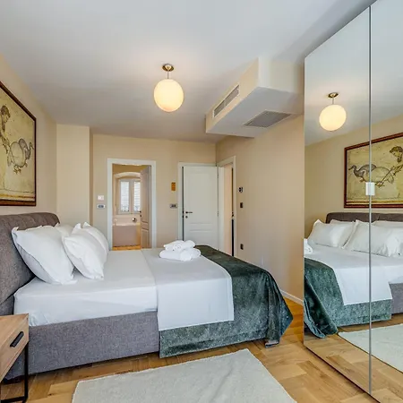 Апартаменты Porta Stella 2-bedroom Luxury Сплит