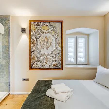 Porta Stella 2-bedroom Luxury Апартаменты *