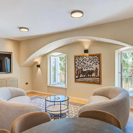 Porta Stella 2-bedroom Luxury Apartament